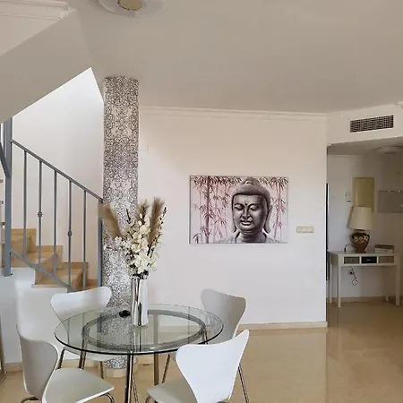 Atico Elviria Апартаменты *